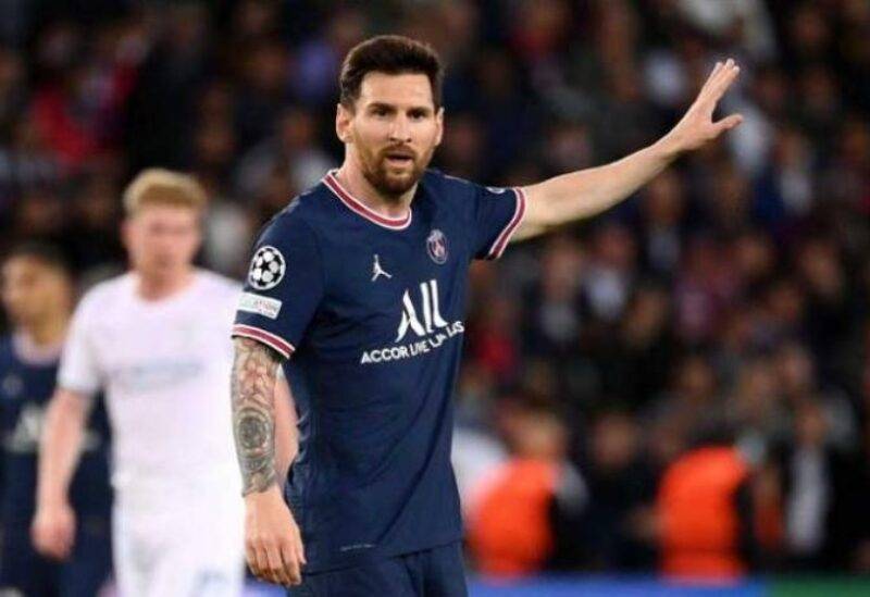 ميسي يثير الجدل
بـ"عشاء مفاجئ" في برشلونة