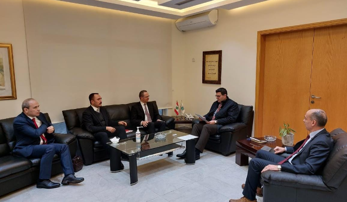 وزير الزراعة استقبل أولوسوي ورحّب
بدور تركيا الإيجابي بالتغلّب على الأزمة