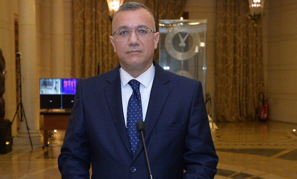 درويش: ميقاتي يدرس موضوع الترشح للانتخابات