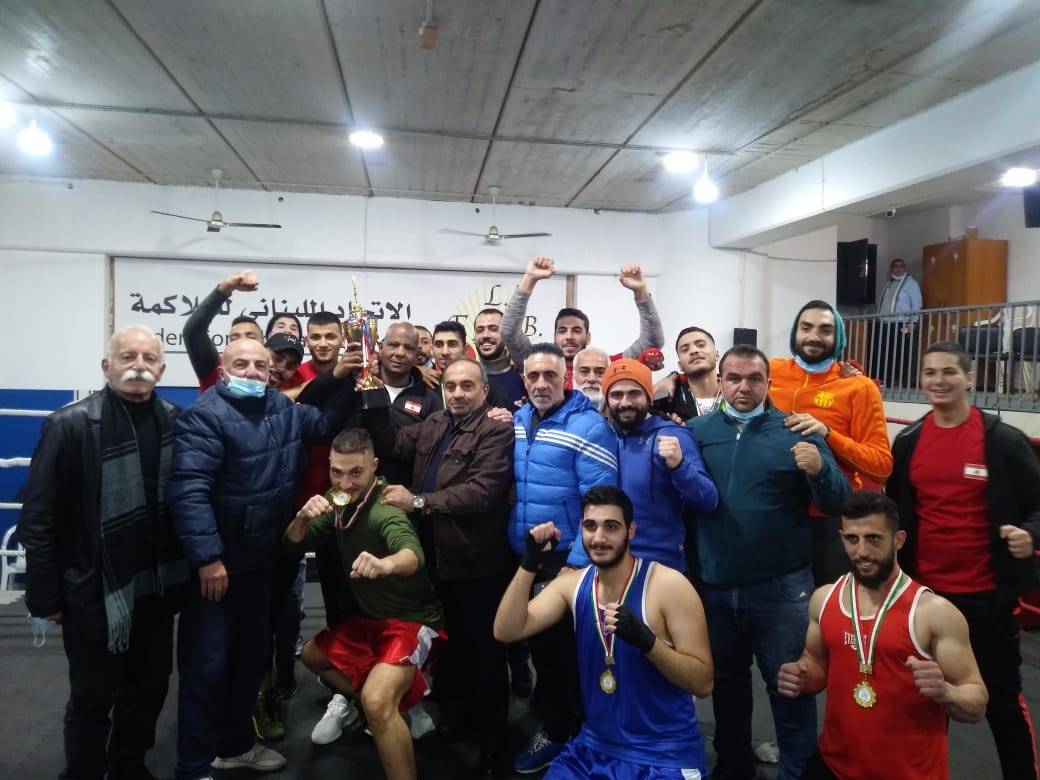 "الدفاع" بطلاً للبنان في ملاكمة الدرجة الثانية

شليطا: الاتحاد يهتم بالملاكمات والملاكمين معاً