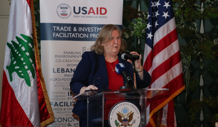 الوكالة الاميركية للتنمية الدولية ساعدت 15 شركة
لبنانية مصنعة للنبيذ للتصدير الى تكساس الاميركي