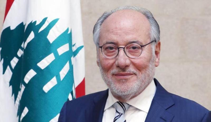 تعميم لوزير التربية حول اعتماد التدريس المدمج في العام الجامعي
