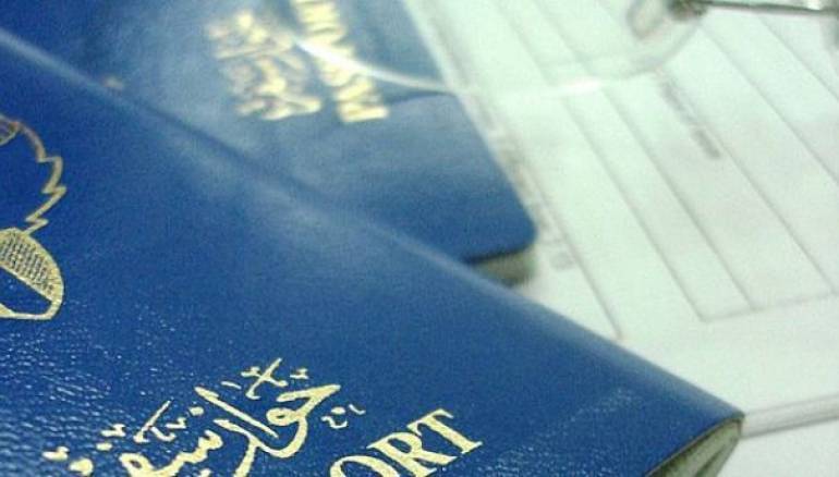 الغارديان: شبكات في تركيا تستخرج جوازات مزورة لداعش