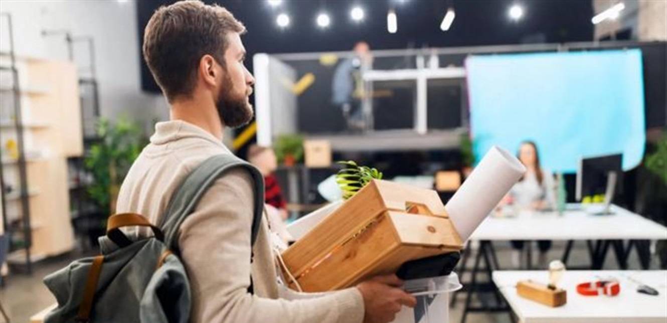 لماذا يتجه الناس الى ترك وظائفهم؟