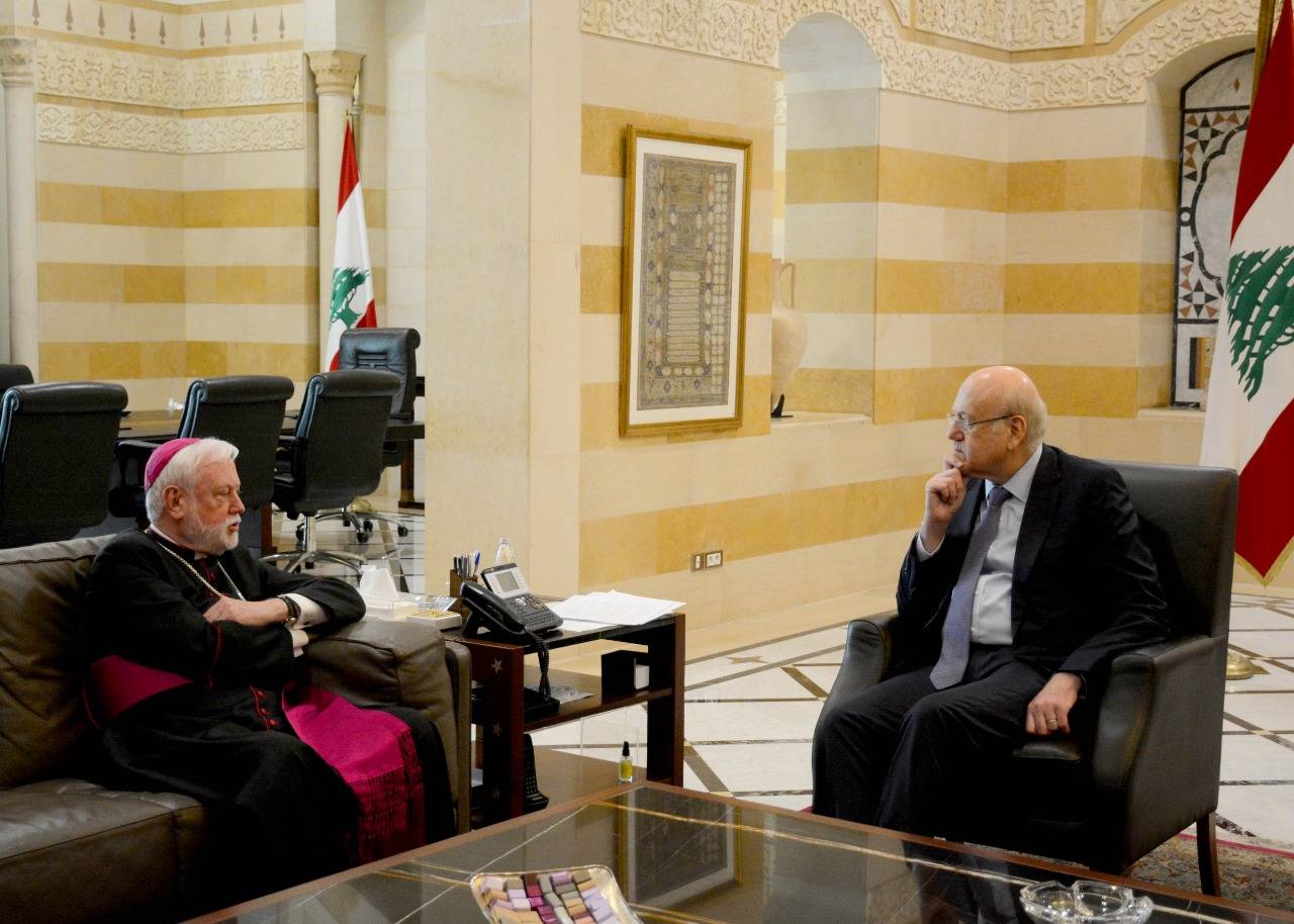 غالاغير من السراي الحكومي: التغيير آت إلى لبنان