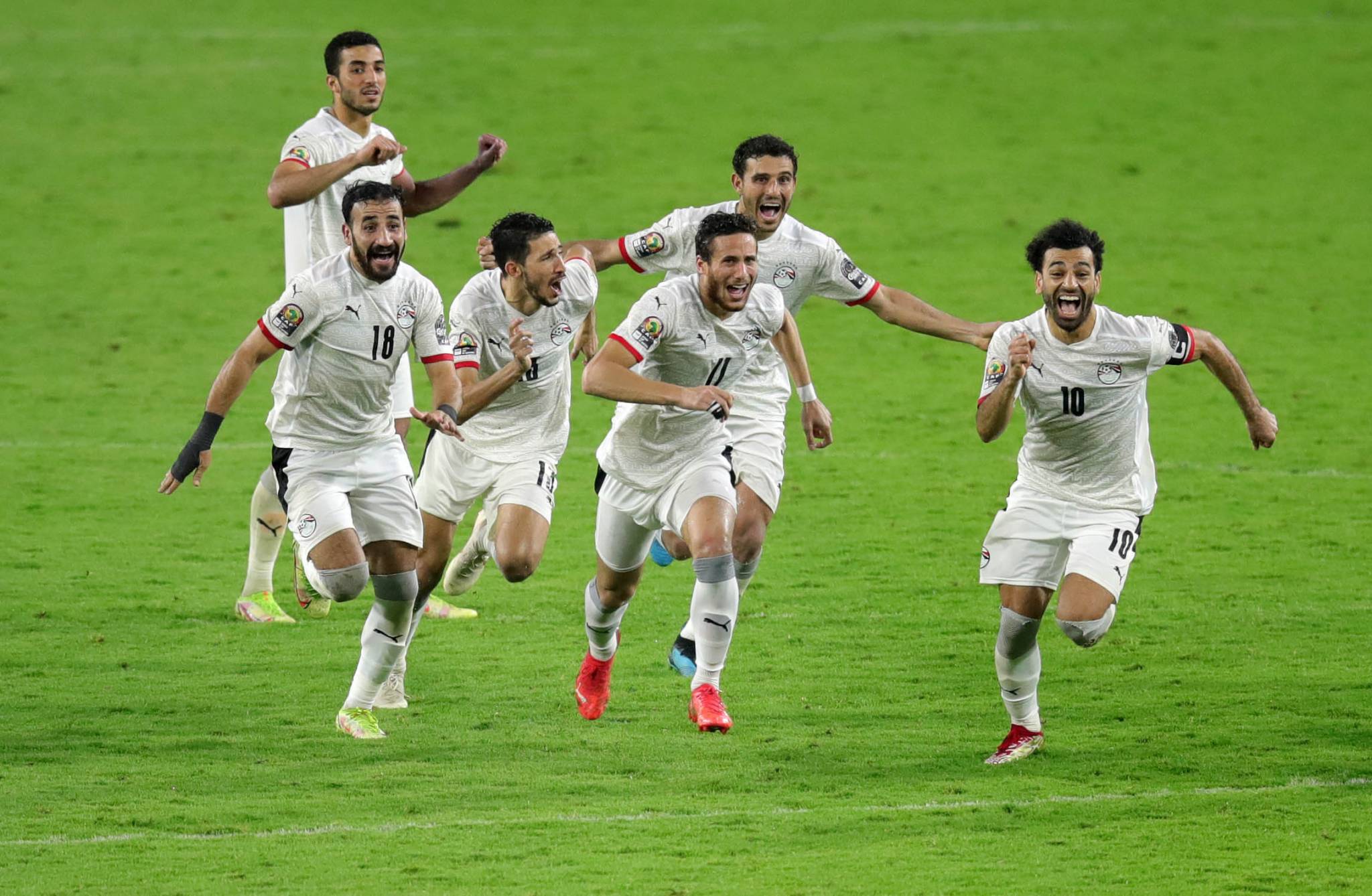 مصر تهزم الكاميرون وتبلغ نهائي كأس الأمم الإفريقية