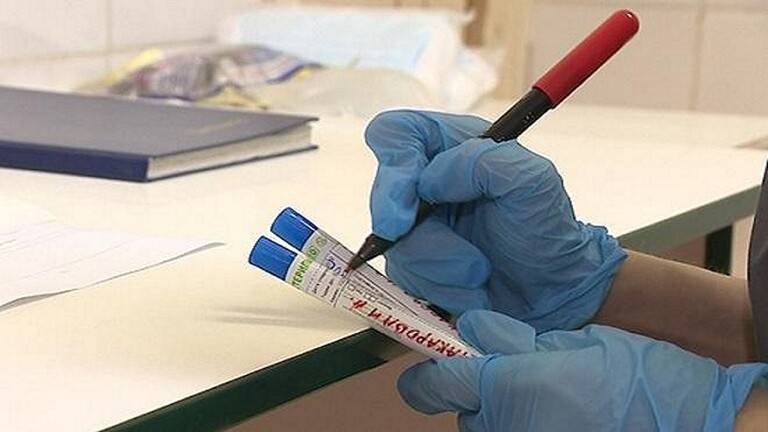 خطر تكرار الإصابة بـ"أوميكرون " أعلى 5 أضعاف مقارنة بـ "دلتا"