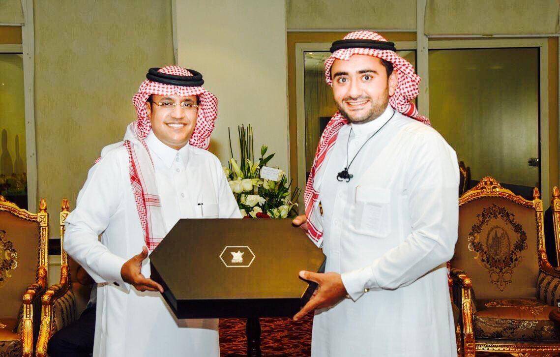 الإعلامي ماجد المالكي يشارك في ندوة الإعلام الرياضي بمعرض الكتاب
