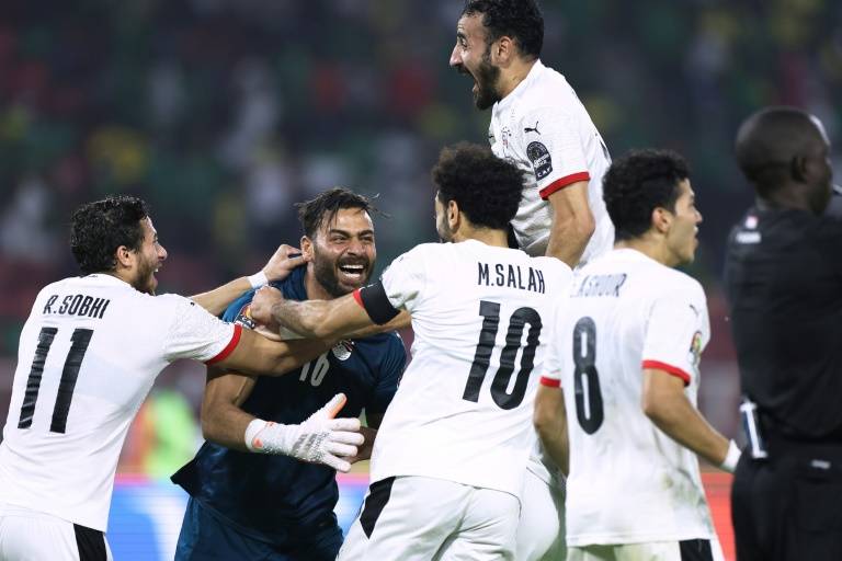 كأس أفريقيا: مصر تقصي الكاميرون وتكسب "الحرب" وتبلغ النهائي