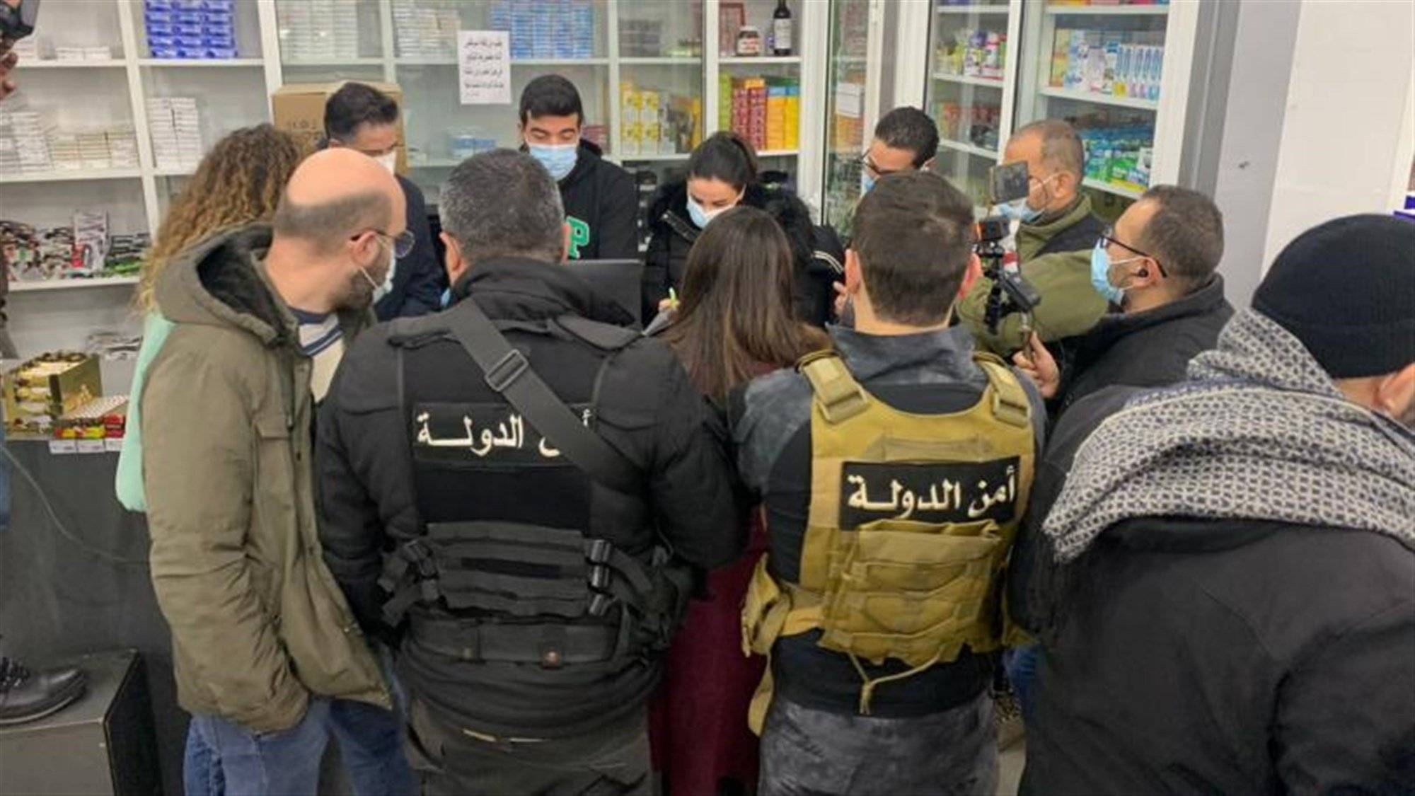 جولة لوزير الاقتصاد على محلات الصالومي وتوجيه إنذارات