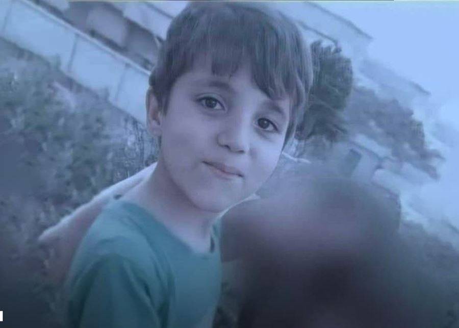 "ننتظر اتصالاً لتسلّمه".. عم الطفل السوري يكشف مفاجأة