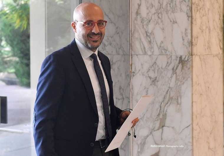 ياسين :التضخم وصل الى 1000%واستثنينا المواد الغذائية

من الدولار الجمركي ونعمل على تشغيل 17 معملا للنفايات