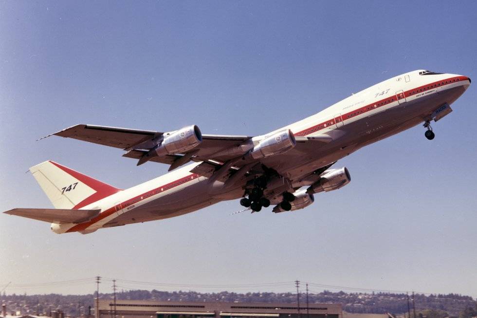 في مثل هذا اليوم - طائرة بوينغ 747 تحلق للمرة الأولى