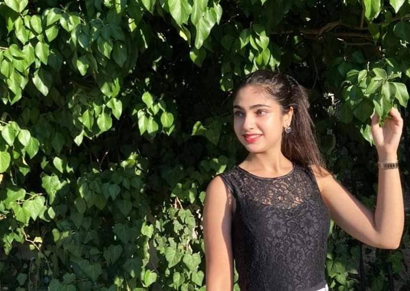 رنا درويش تغني 