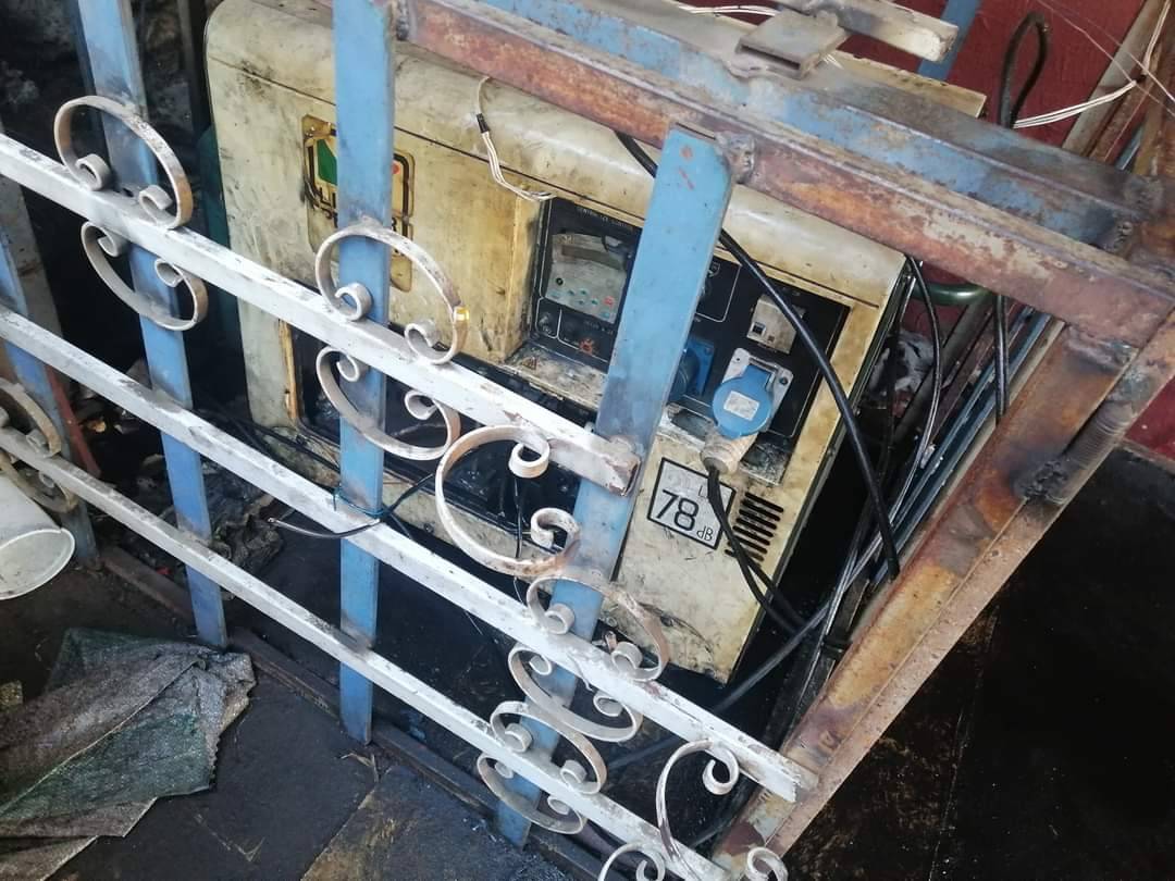 بالصورة- سرقة البطاريات تصل إلى حلبا وببنين