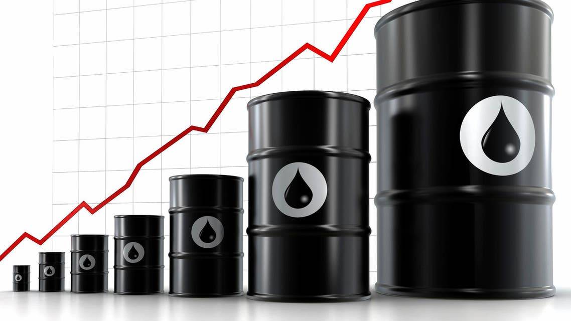 النفط يصل إلى أعلى مستوياته في 7 سنوات بفعل التوترات الاقليمية
