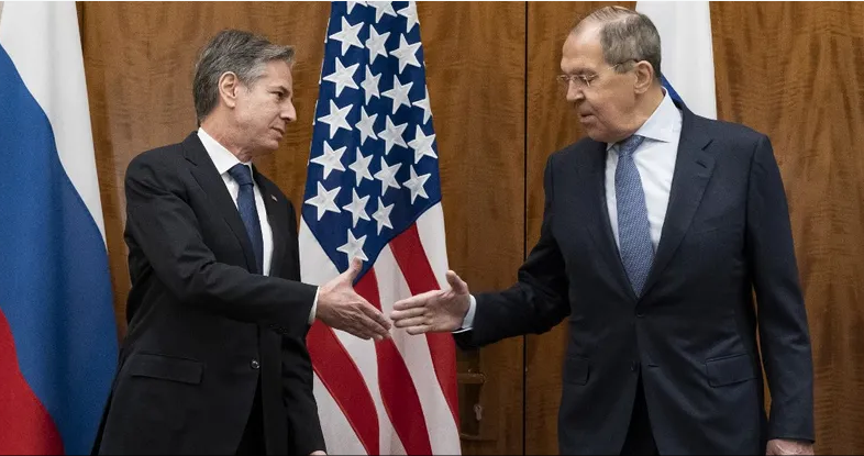 بلينكن: لا نعلم قرار بوتين بشأن غزو أوكرانيا...