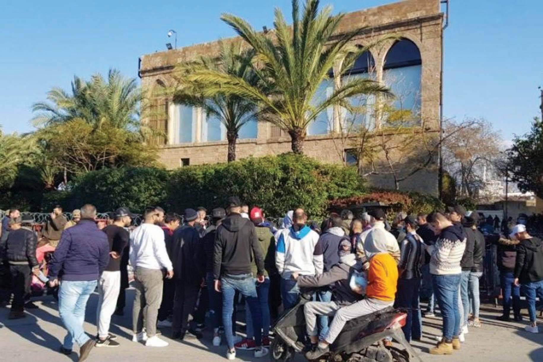 عون يستدرك «قنبلة الخوف على الانتخابات» بعد تلويح ميقاتي بموقف علني
الثنائي الشيعي: لا قرار بالعودة الى المقاطعة والمطلوب تصحيح الخلل