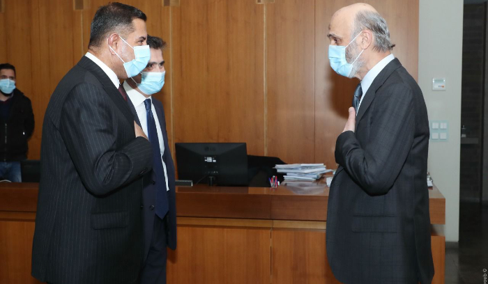 التطورات السياسية في لبنان والمنطقة محور لقاء جعجع وسفير العراق