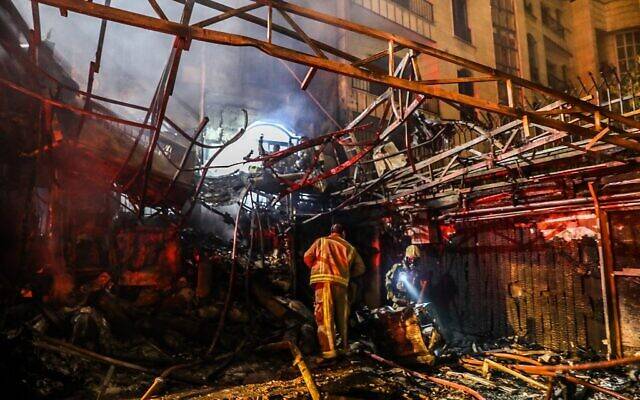 قتلى وجرحى بانهيار مبنى في إيران