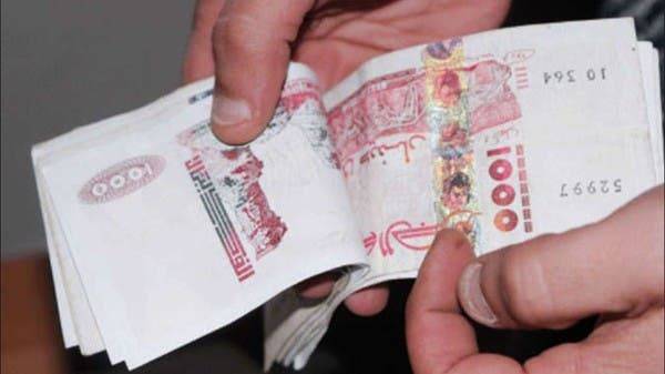 دولة عربية تعطي منحة شهرية وتغطية صحية للعاطلين عن العمل