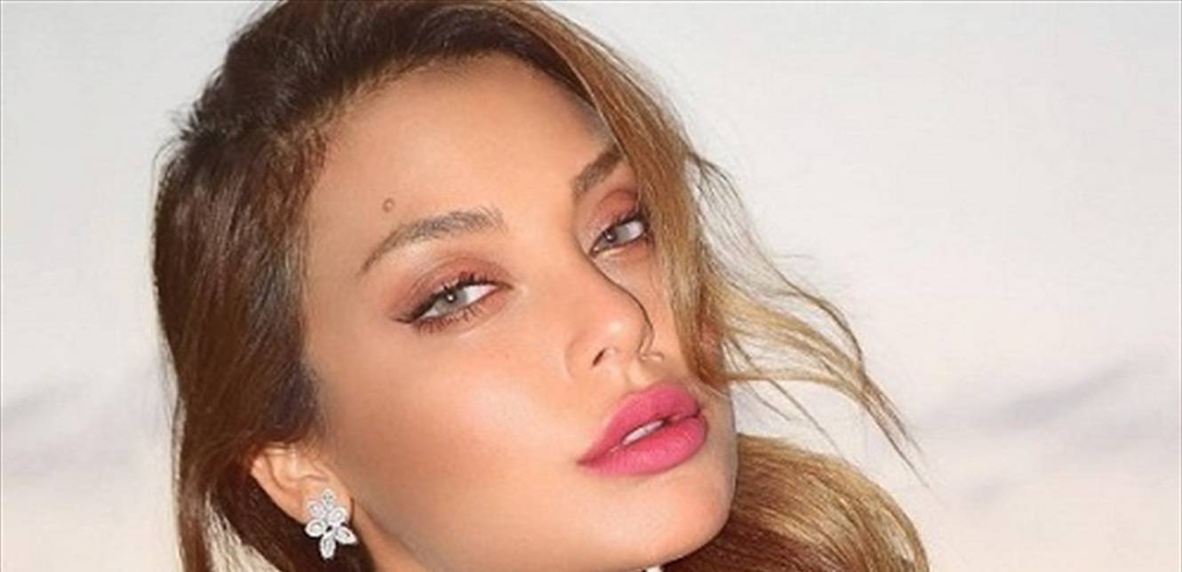 بالصورة- ممثلة لبنانيّة شهيرة تكشف عن إسمها الحقيقي...ما هو؟