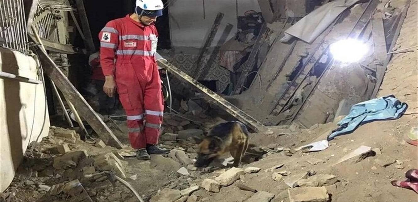 بسبب تسرب الغاز.. وفاة وجرح 18 شخصا بانهيار بناء في إيران
