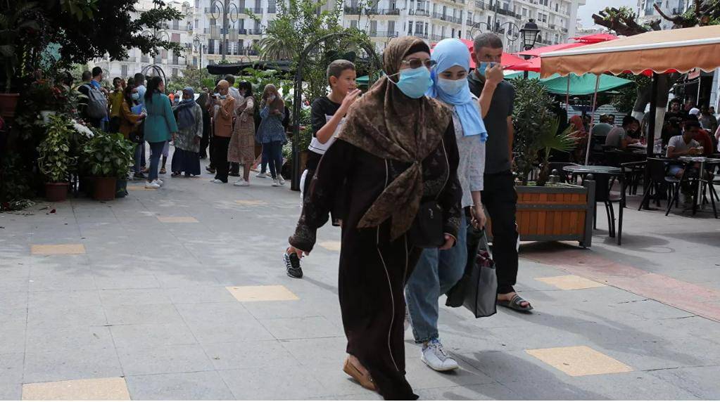 دولة عربية تعطي منحة شهرية وتغطية صحية للعاطلين عن العمل