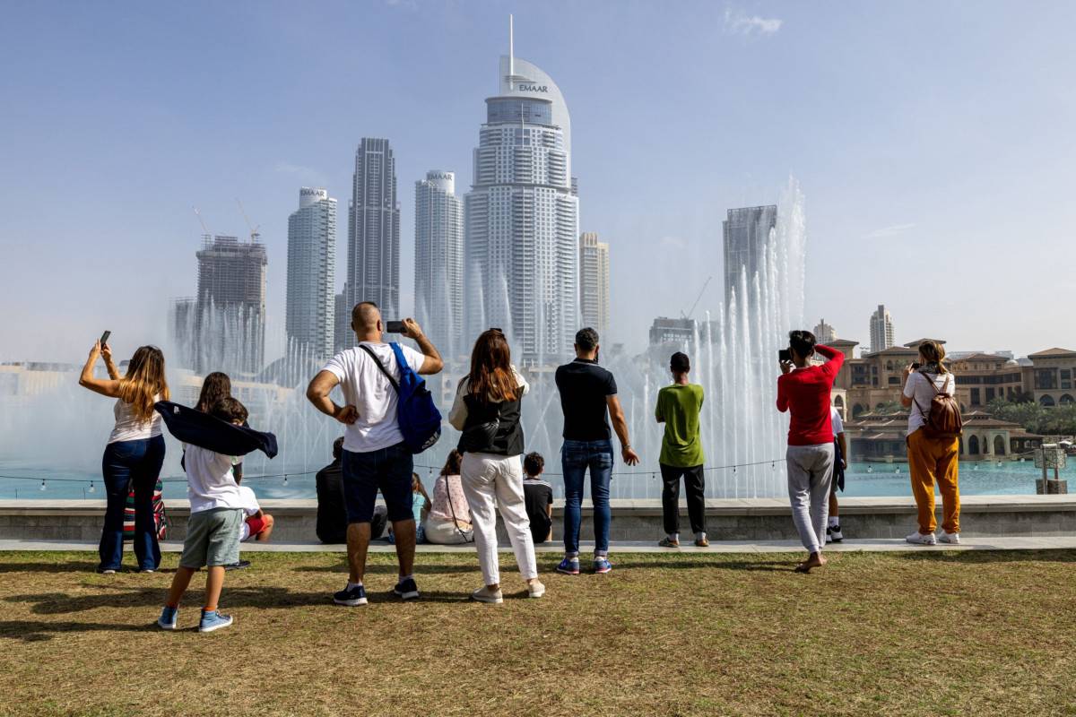 الإمارات تسعى لاتفاقيات تجارية مع عدة دول وتستبعد فرض ضريبة على الدخل