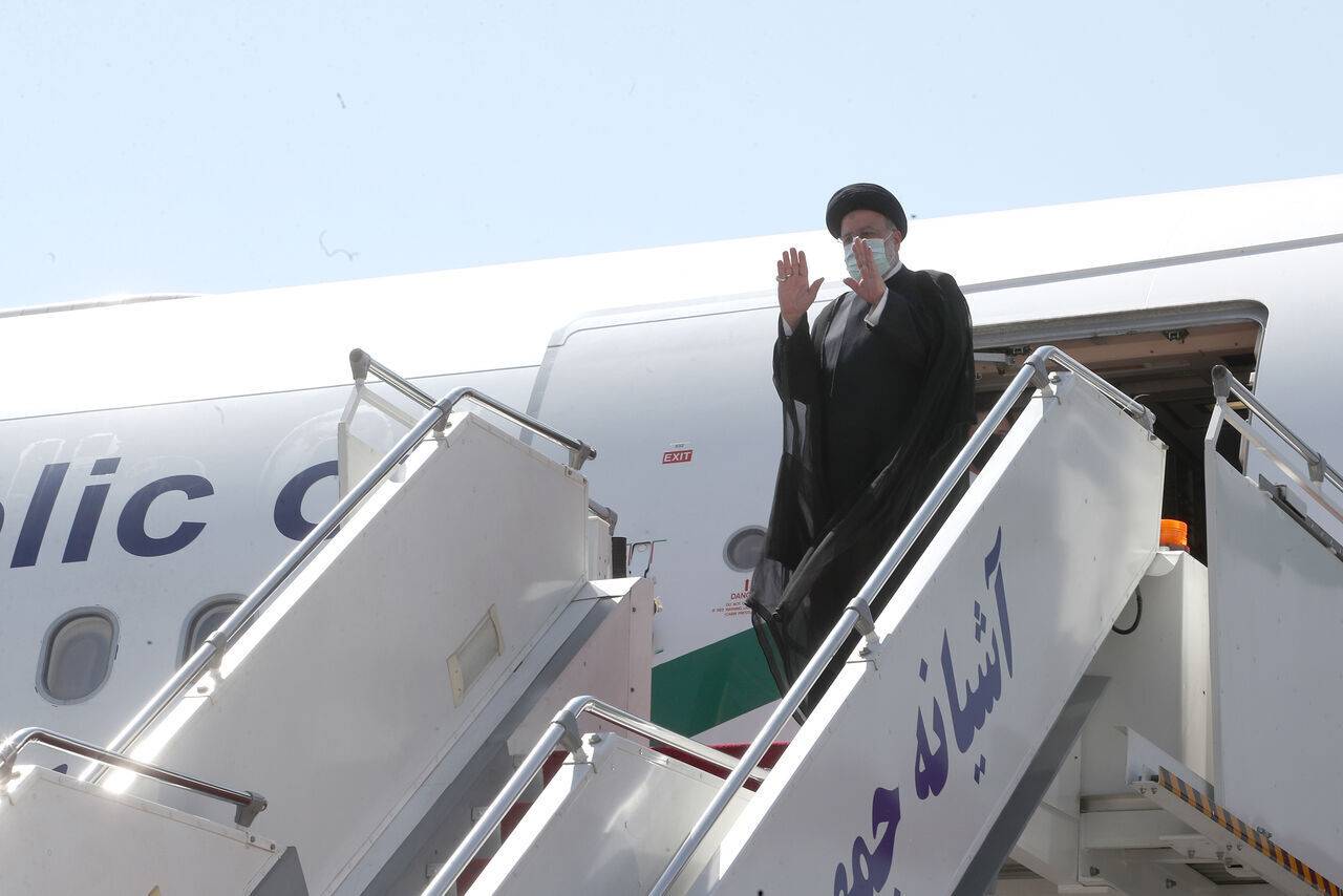 بدعوة من أمير قطر
رئيسي الى الدوحة الاثنين