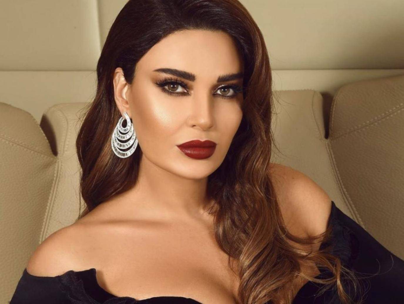 بالفيديو- هكذا احتفلت سيرين عبد النور بعيد ميلادها