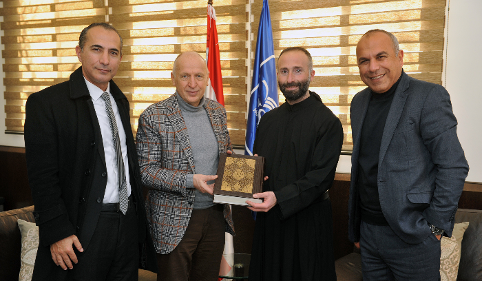 السفير الأوكراني زار
