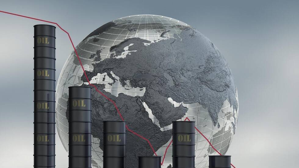 سهم عملاق النفط السعودي يصعد إلى أعلى مستوى منذ إدراجه