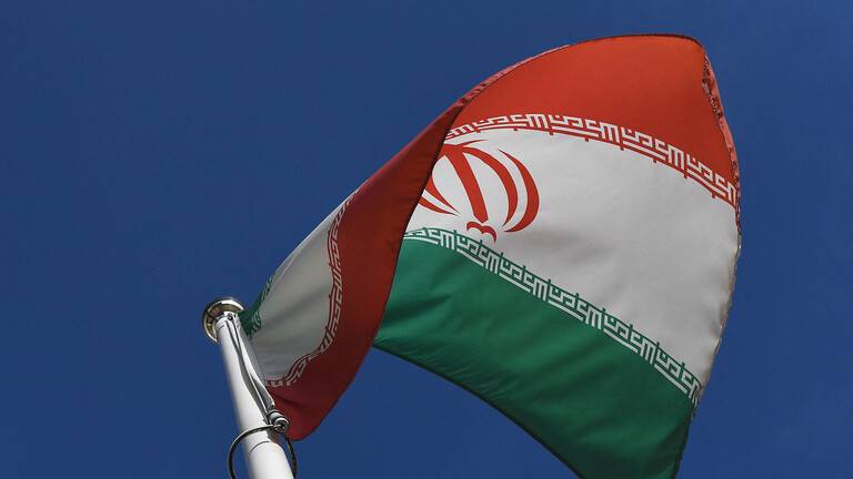 إيران.. إقالة محافظ رفسنجان
