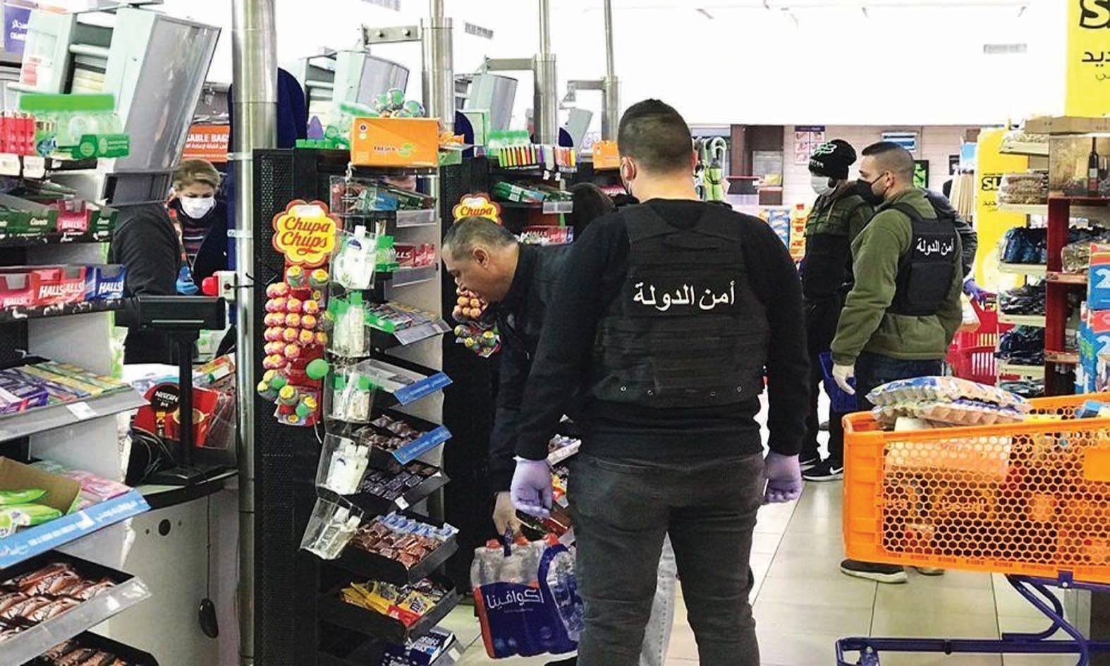 على الرغم من إقرار قانون التنافسية …
الإحتكار في أعلى مستوياته
سلع وبضائع كثيرة مفقودة من الأسواق والأسعار ملتهبة