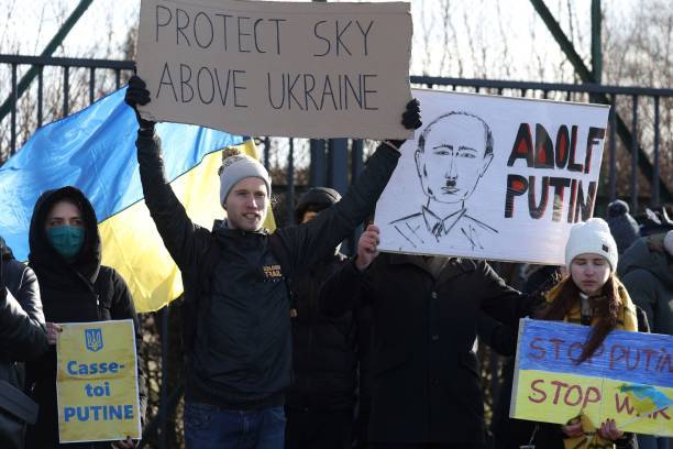 الغزو الروسي لأوكرانيا يضع دولا خليجية بين خيارين