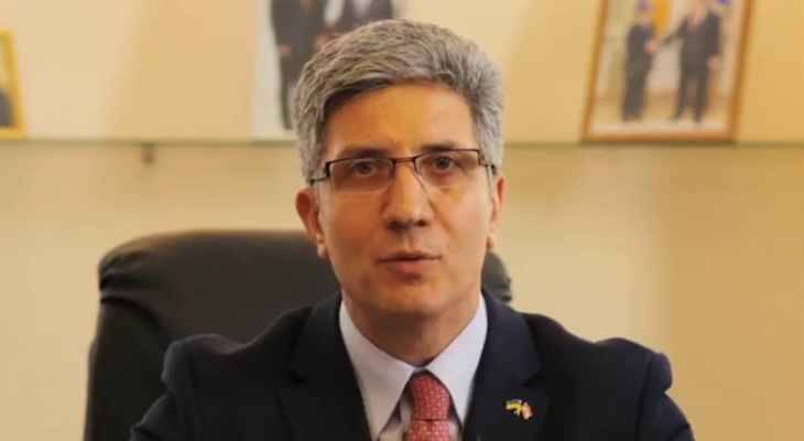 السفير ضاهر لـ «الديار»: 850 لبنانياً من أصل 3700 يرغبون بمغادرة أوكرانيا وننتظر «الممرات الآمنة»
الإهتمام بالطلّاب أولويّتنا... وعلى الدولة مُساعدتهم عبر إقرار الدولار الطالبي لتدبير أمورهم سريعاً