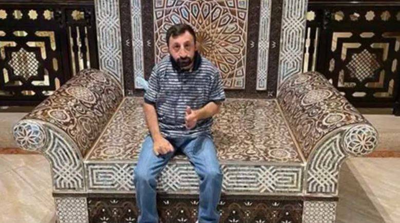 بلوغر تركي شهير يثير جدلا بمصر.. ويغضب النواب