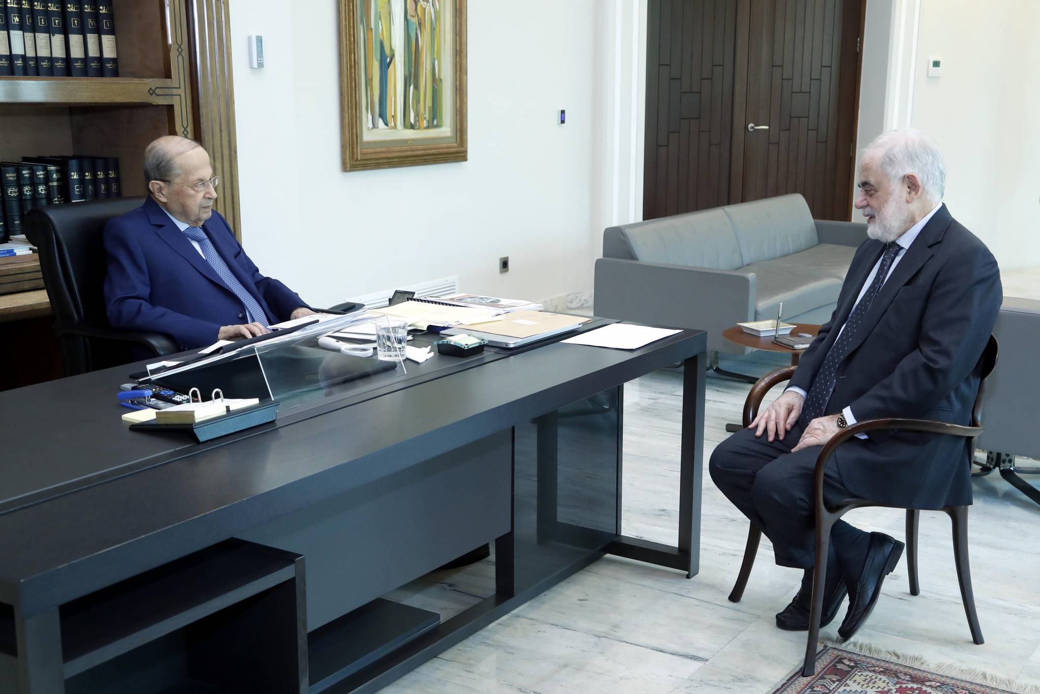 أبو زيد عرض وعون التطوّرات
العسكريّة بين روسيا وأوكرانيا