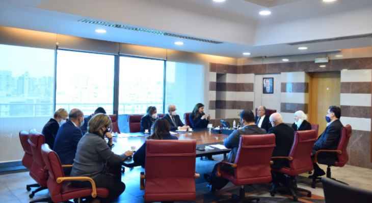 اجتماعٌ بشأن الامتحانات الرسمية... ماذا قي التفاصيل؟