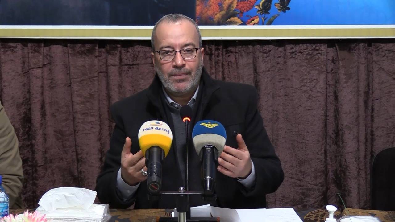 حزب الله في لقاء بلدي: البعض
يعمل لأخذ الأكثريّة لتسليم البلد للأعداء