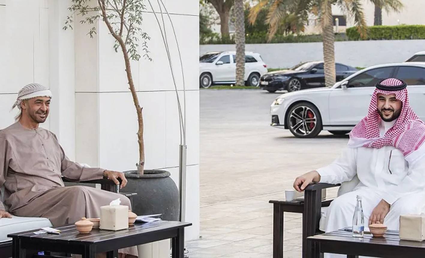 ولي عهد أبو ظبي يبحث مع نائب وزير الدفاع السعودي الشؤون الدفاعية