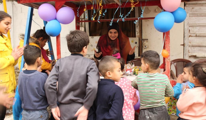 مُبادرة حزب الله في تعمير عين الحلوة:
ورش مهنيّة وجولات للعلماء على الناس
