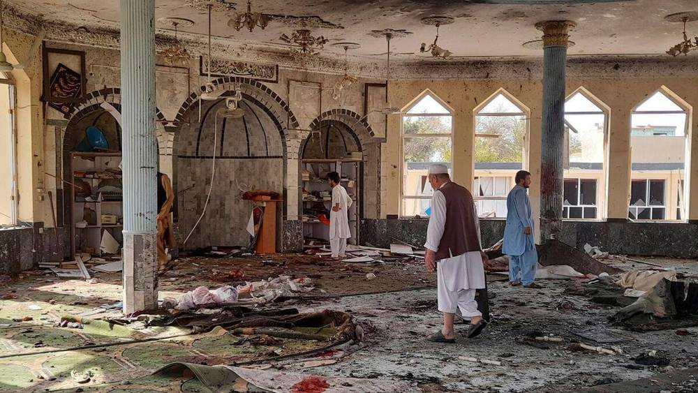 تفجير داخل مسجد في بيشاور بباكستان