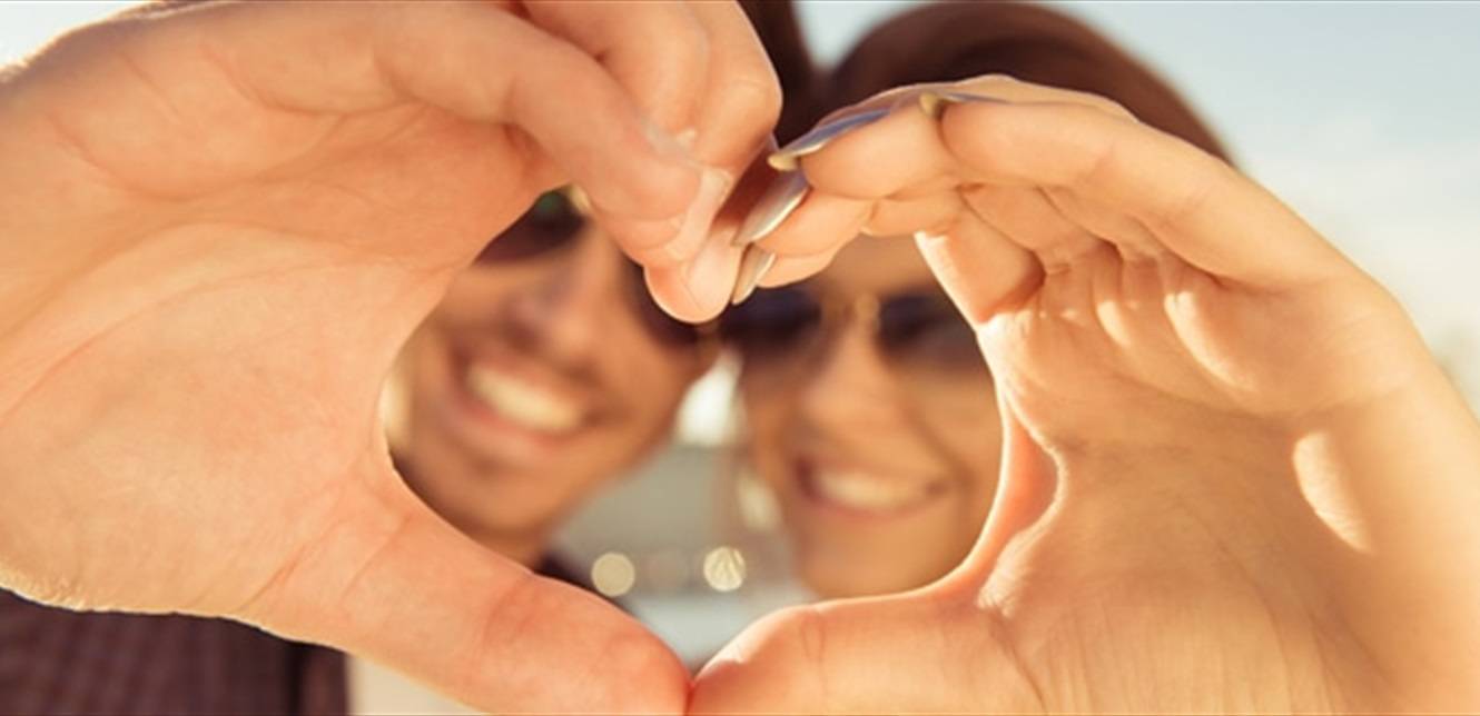 في الزواج.. من الاكثر سعادة الرجال ام النساء؟