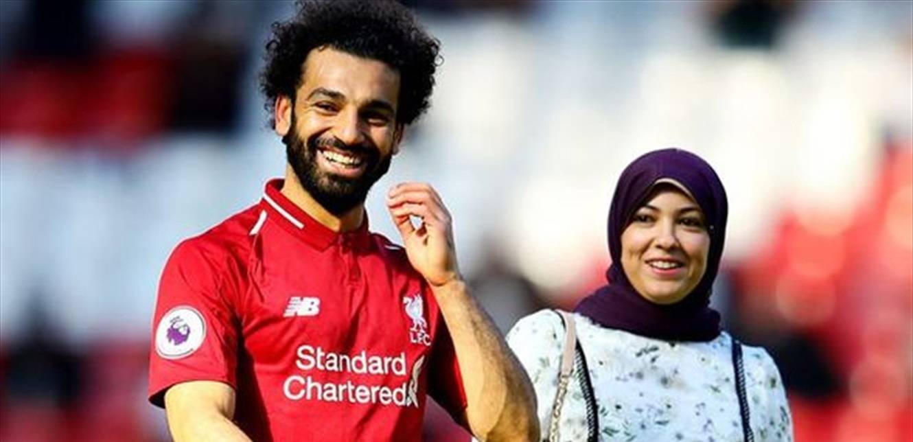 "إشكال في المدرسة"... لن تصدقوا كيف بدأت علاقة محمد صلاح وزوجته!
