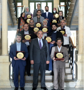المرتضى التقى الفنانين الايرانيين المشاركين
في الأسبوع الثقافي الإيراني في بيروت