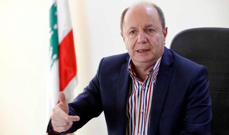 الاسمر عن المحتكرين 