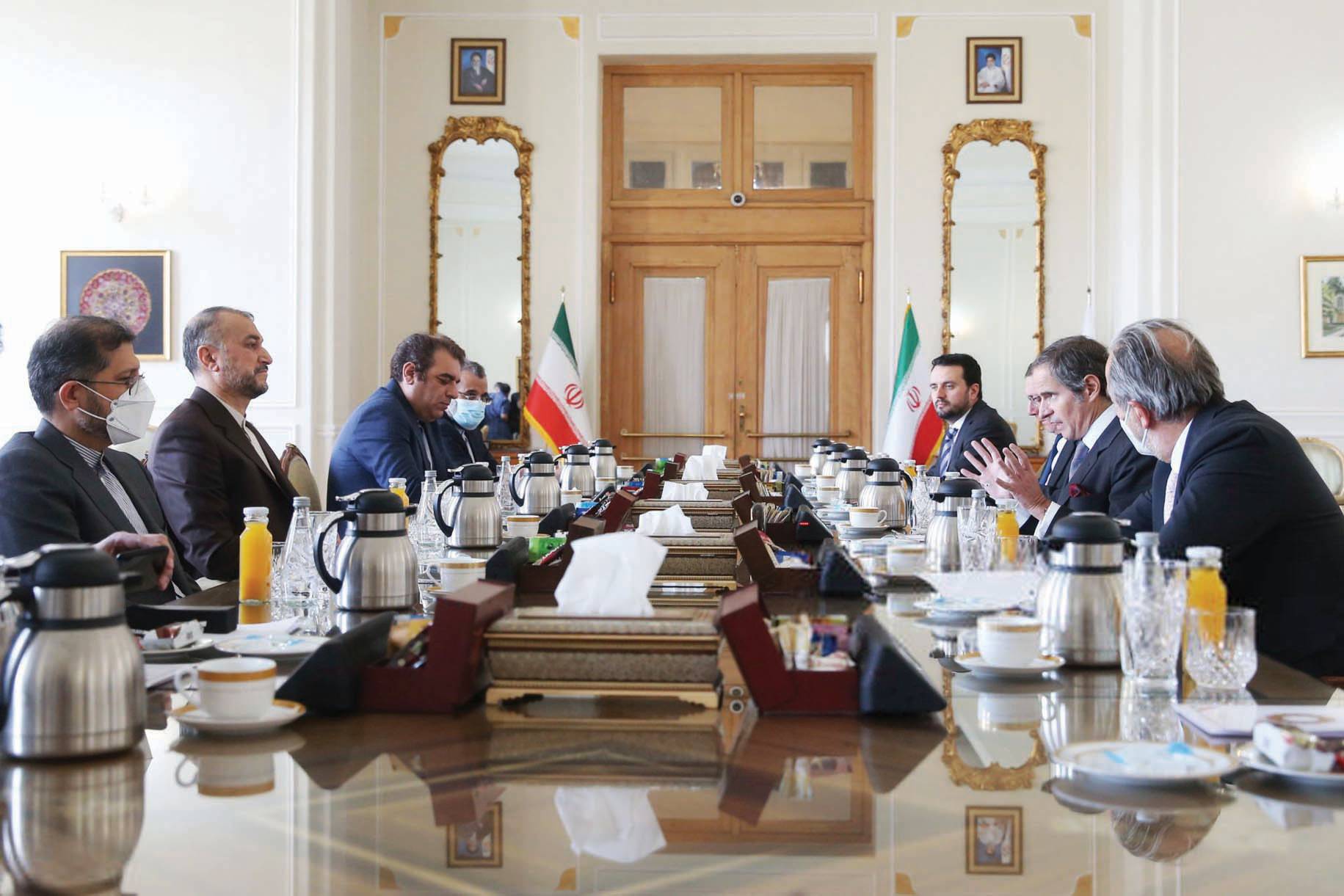 اتفاق جديد لتبادل المعلومات بين طهران ووكالة الطاقة الذرية
مطالب روسية بضمانات أميركية... وايران تنفي