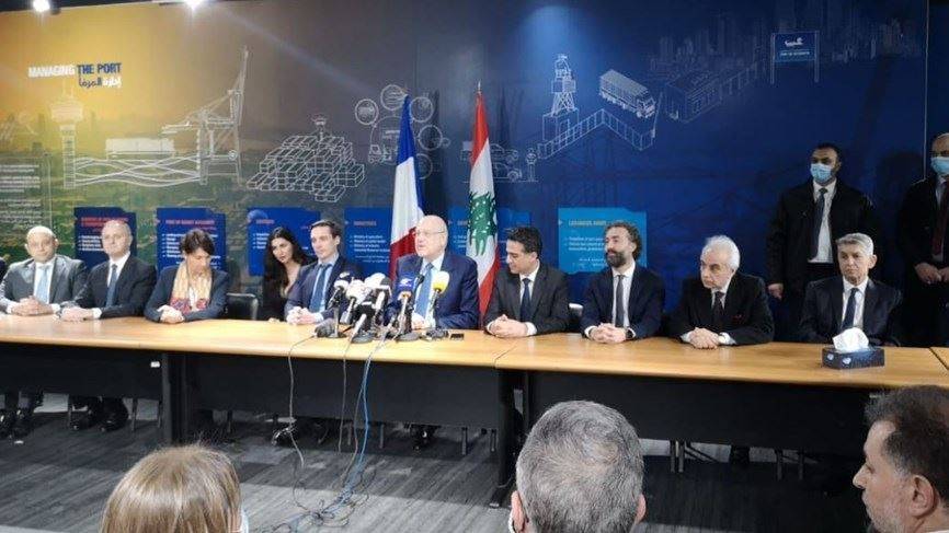 لبنان وفرنسا يوقعان اتفاقيتين لتطوير النقل العام وإدارة وتشغيل وصيانة محطة الحاويات في مرفأ بيروت
